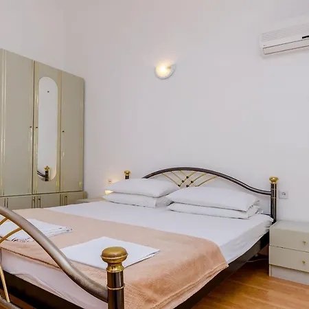 Apartments Jadran Trogir Exterior photo