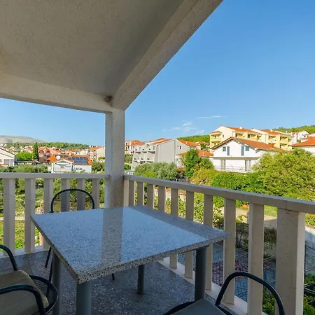 Apartments Jadran Trogir Exterior photo