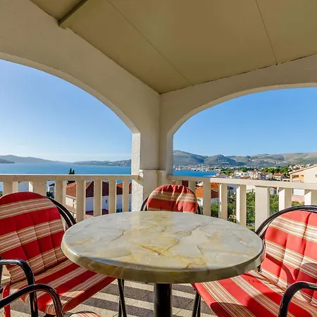 Apartments Jadran Trogir Exterior photo