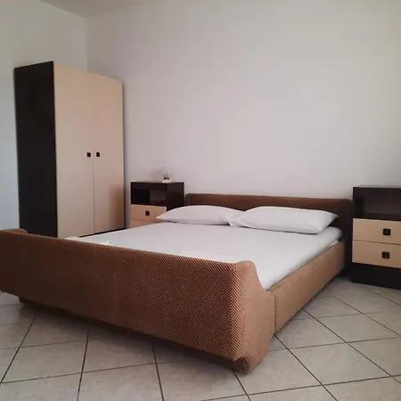Apartments Jadran Trogir Exterior photo